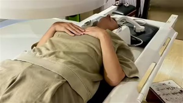 بالصور الإعلامية منى عراقي تكسر الصمت وتكشف إصابتها بمرض مناعي خطير الدكاترة قالولي ملكيش علاج 2 إصابة الإعلامية منى عراقي بمرض مناعي