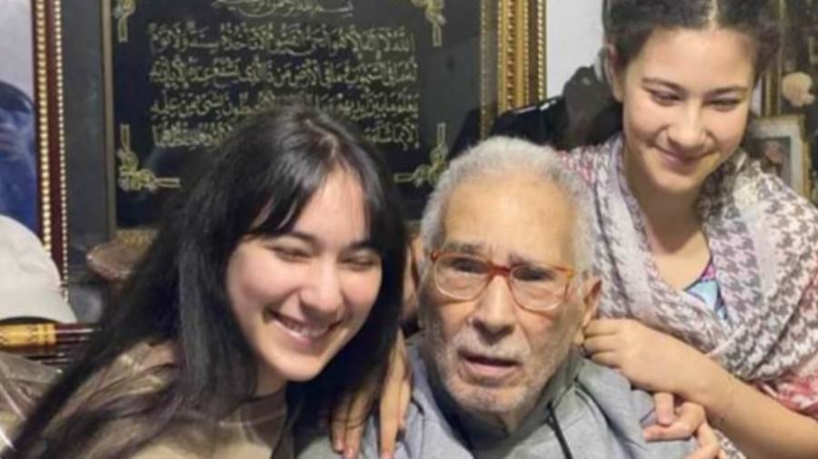 عقب تألقهم في حفل افتتاح المتحف المصري الكبير نجل الفنان عبد الرحمن أبو زهرة يكشف حكاية دخول بناته الفن 4 أحفاد الفنان عبد الرحمن أبو زهرة