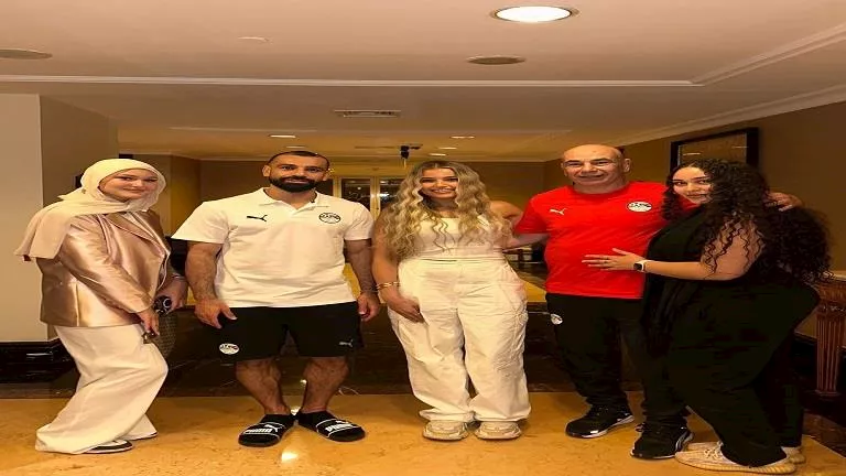 خالد الغندور يثير موجه من الغضب بشأن سبب خروج صلاح من معسكر المنتخب المصري 2 خالد الغندور يثير موجه من الغضب5