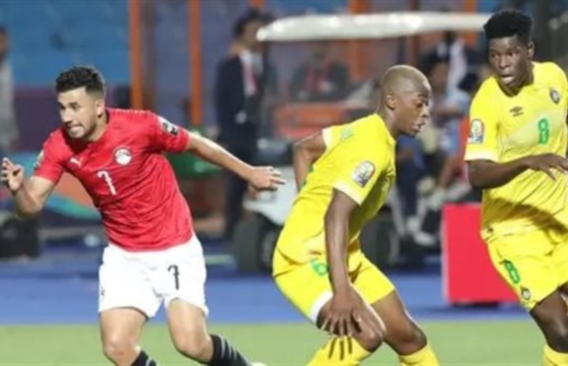 بصورة عالمية محمد صلاح يحتفل مع عمر مرموش بعد الريمونتادا القاتلة أمام زيمبابوي 2 زيمبابوي يتقدم على مصر