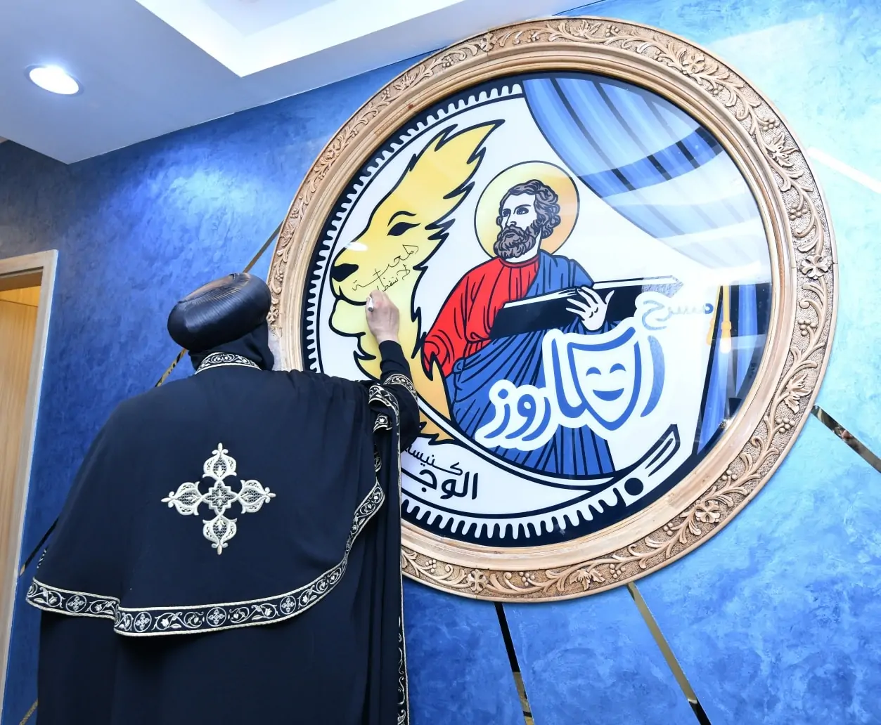 البابا تواضروس الثاني يوضح تفاصيل تطور الكنيسة وتوسعاتها فى الخارج 4 البابا تواضروس الثاني خلال زيارته لكنيسة العذراء بالوجوه
