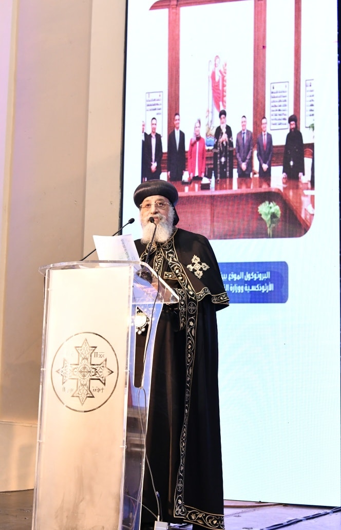 بالصور تفاصيل لقاء البابا تواضروس الثاني بكهنة الرعاية الاجتماعية بإيبارشيات الوجه القبلي 3 لقاء البابا تواضروس الثاني