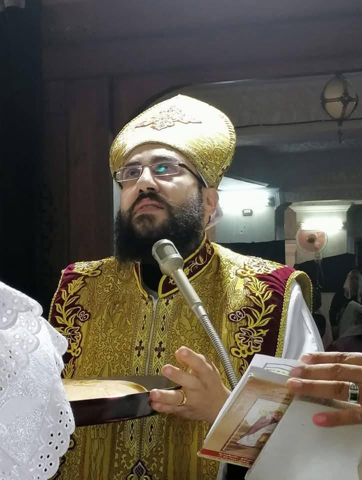 نياحة أبونا القس أنطون ميلاد راعى كنيسة رئيس الملائكة ميخائيل بفيصل بعد غيبوبة إستمرت فترة طويلة 4 نياحة أبونا القس أنطون ميلاد