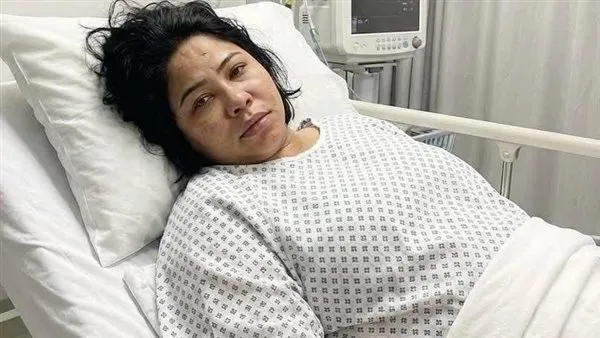 أول رد فعل للفنانة شيرين عبدالوهاب على حقيقة صورتها في المستشفى 2 حقيقة دخول شيرين عبد الوهاب المستشفى