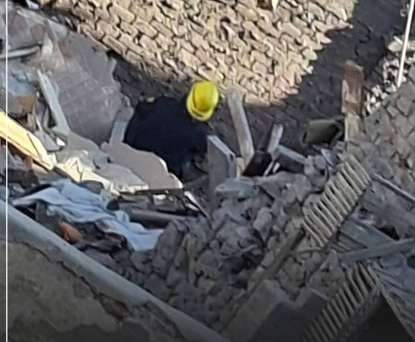 مأساة إمبابة انهيار عقار يبتلع أسرة بأكملها أم وأطفالها الـ 4 ويعيد فتح جراح الإهمال 3 فاجعة إمبابة