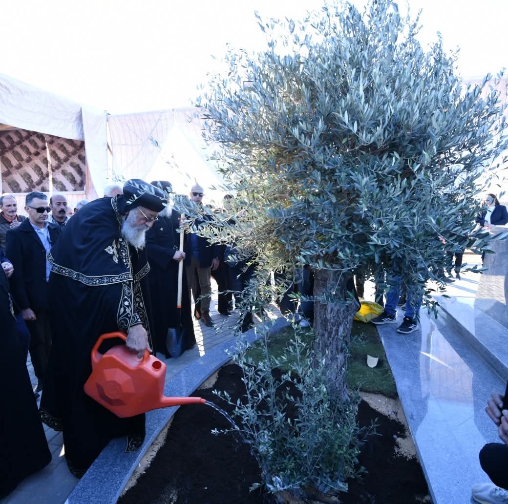 بالصور البابا تواضروس الثاني يضع حجر أساس مشروع المقابر البطريركية بالقطامية 4 البابا تواضروس يضع حجر أساس مشروع مقابر البطريركية