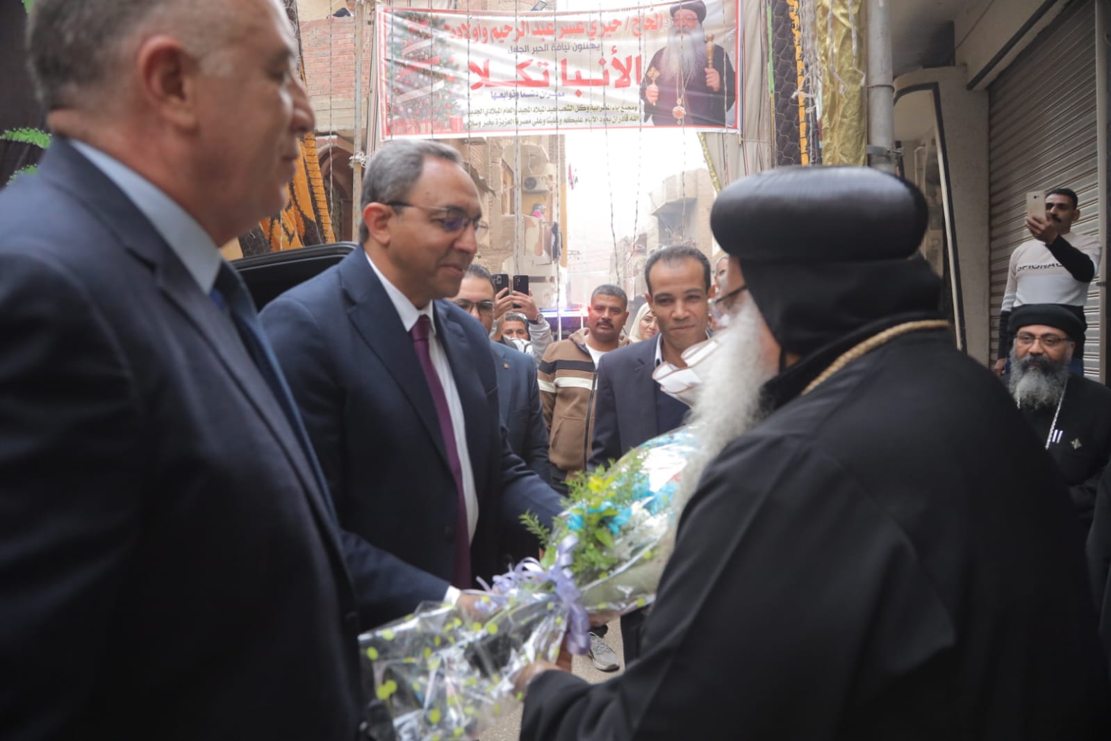 محافظ قنا يهنئ الطوائف المسيحية ب عيد الميلاد المجيد 2026 بكلمات مؤثرة 2 محافظ قنا يهنئ المسيحيين ب عيد الميلاد المجيد