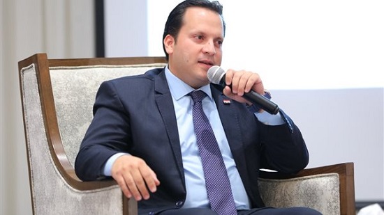 الكاتب الصحفي رامي جلال ينتقد بيانات وزارة العمل بشان إجازات غير المسلمين تمثل أخطاء إعلامية وثقافية جسيمة تمس جوهر الدولة ومبدأ المواطنة 2 الكاتب الصحفي رامي جلال