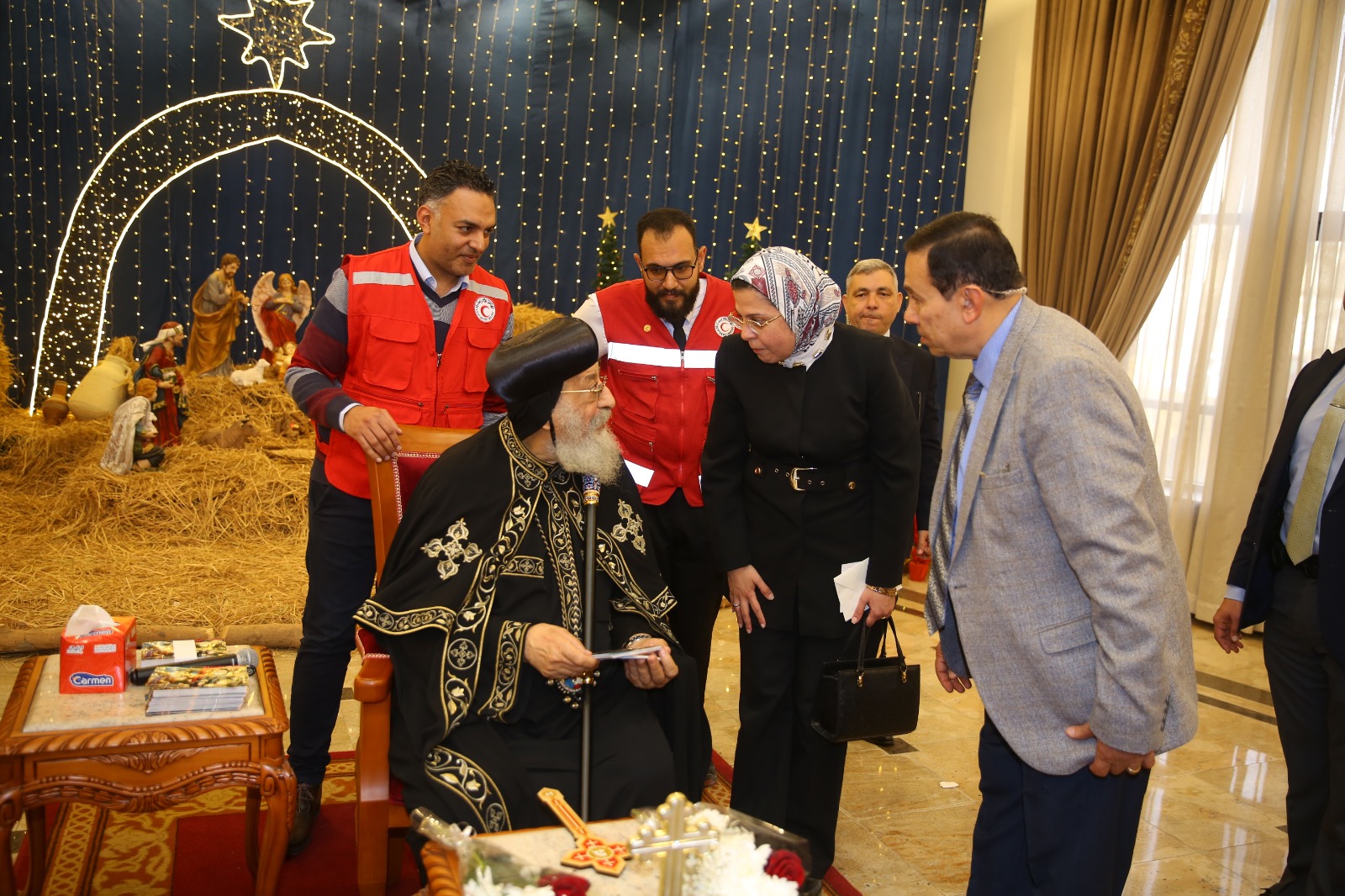 بالصور استقبال البابا تواضروس الثاني عدد من الشخصيات العامة للتهنئة بالعيد 2 البابا تواضروس الثاني