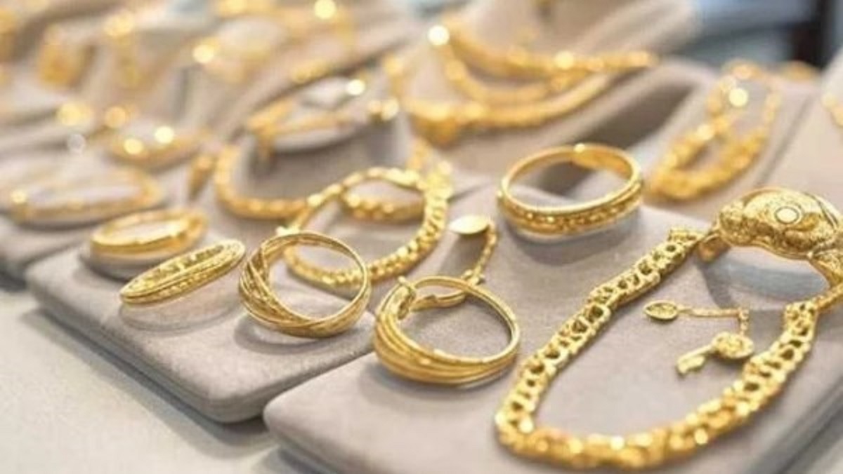 الذهب يشتعل قفزة تاريخية بأسعار المعدن الأصفر عقب الضربة الأمريكية لإيران 4 الذهب