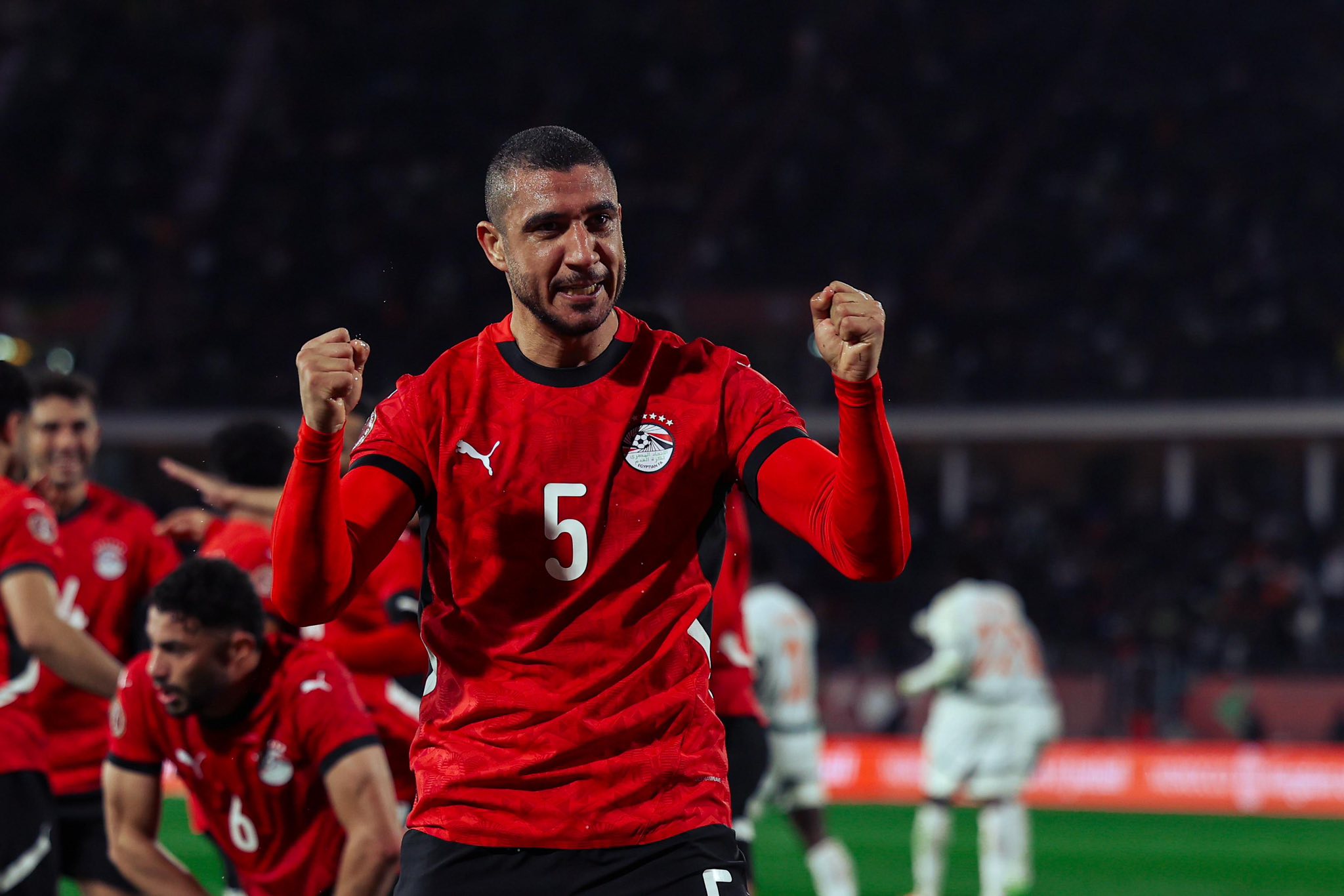 إنذارات تقلق منتخب مصر 6 لاعبين مهددون بالغياب عن نهائي أمم أفريقيا 2 لاعبين منتخب مصر المهددين بالغياب