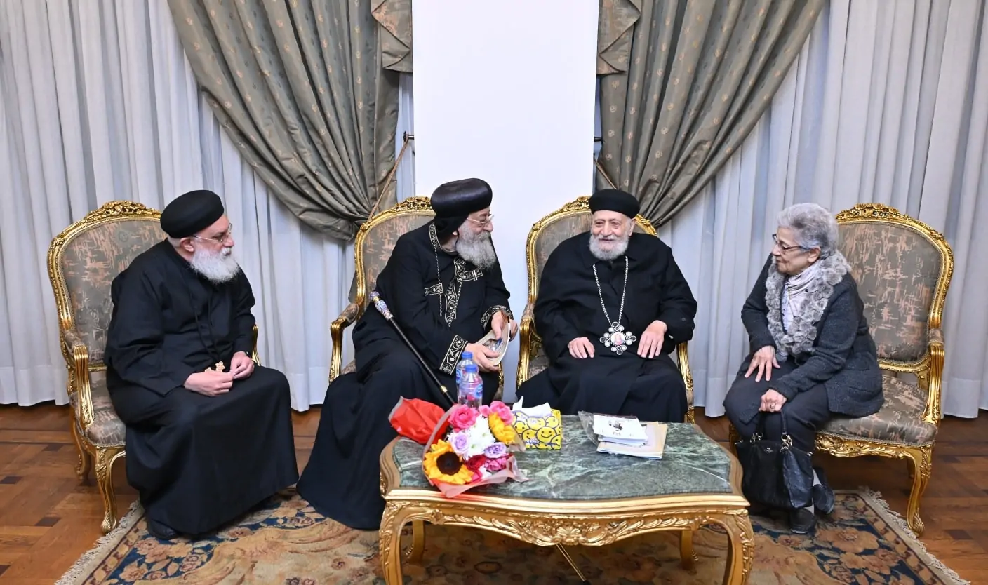 بالصور تفاصيل لقاء البابا تواضروس الثاني بنيافة الأنبا تادرس مطران بورسعيد والقمص تادرس يعقوب 4 لقاء البابا تواضروس الثاني بالقمص تادرس يعقوب