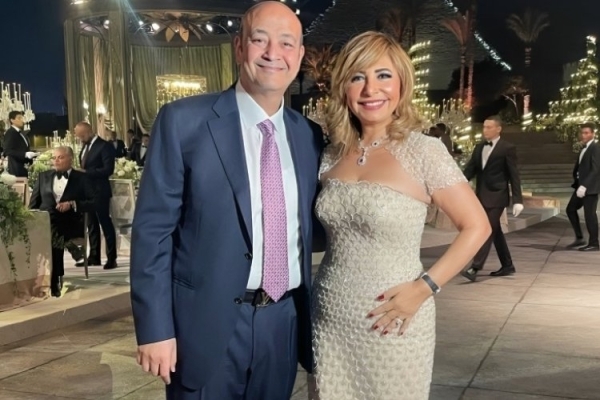 بعد أخبار زواجهما بالصور أول ظهور لـ عمرو أديب مع سيدة الأعمال دينا طلعت 4 عمرو أديب ولميس الحديدي