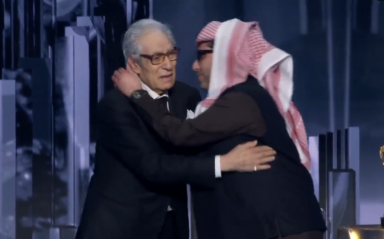 ماجد الكدواني يتوّج بجائزة الممثل المفضل في Joy Awards 2026 3 فاروق حسني وتركي آل الشيخ