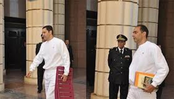 أول رد من علاء مبارك على تصريحات زيارة الإخوان له ولجمال أخيه في السجن واثارة جدل كبير 4 رد من علاء مبارك على تصريحات زيارة الإخوان