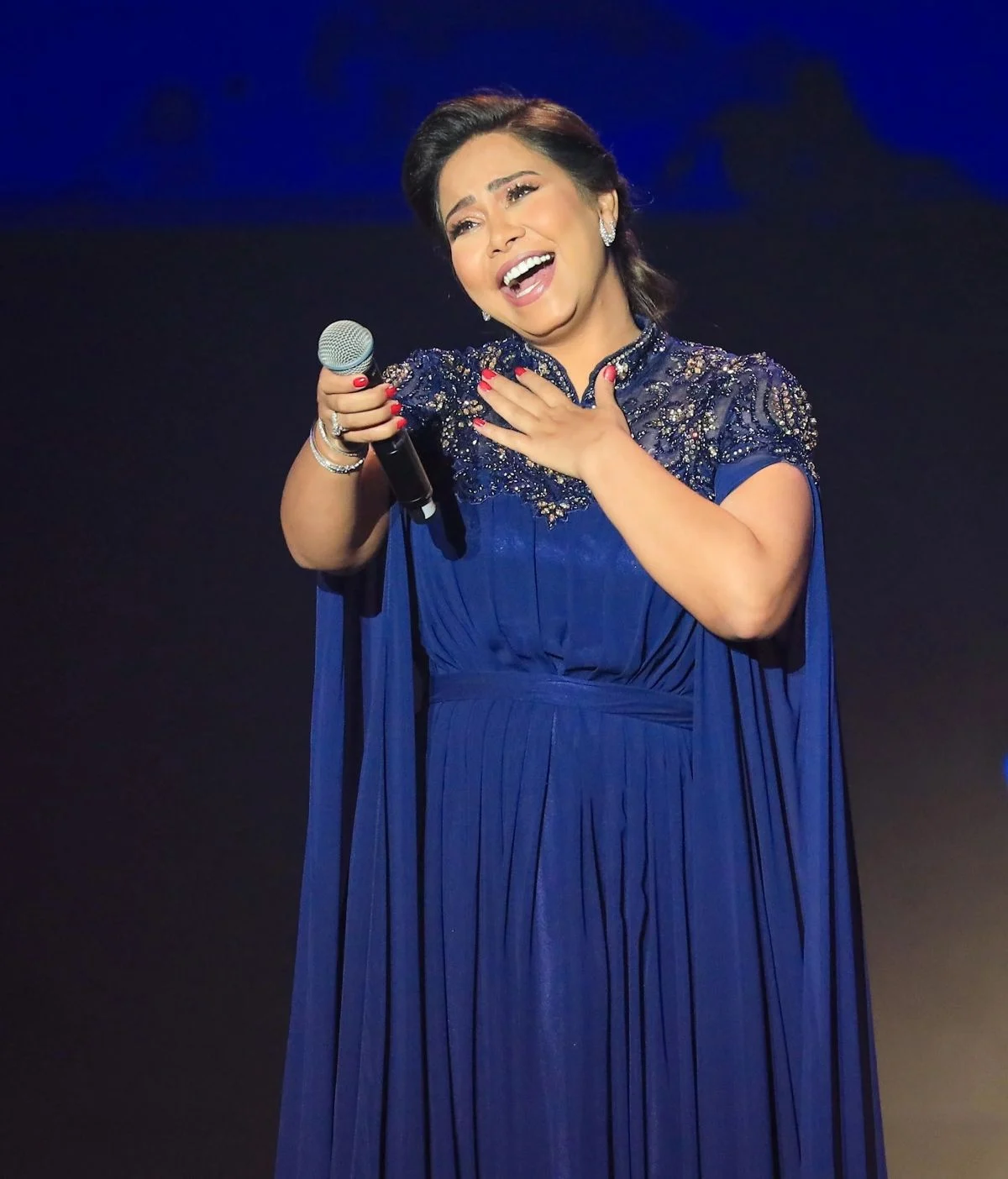 شيرين عبد الوهاب تثير قلق جمهورها بعد أنباء نقلها لمنزل فنانة شهيرة بسيارة إسعاف 3 شيرين عبد الوهاب تثير قلق جمهورها