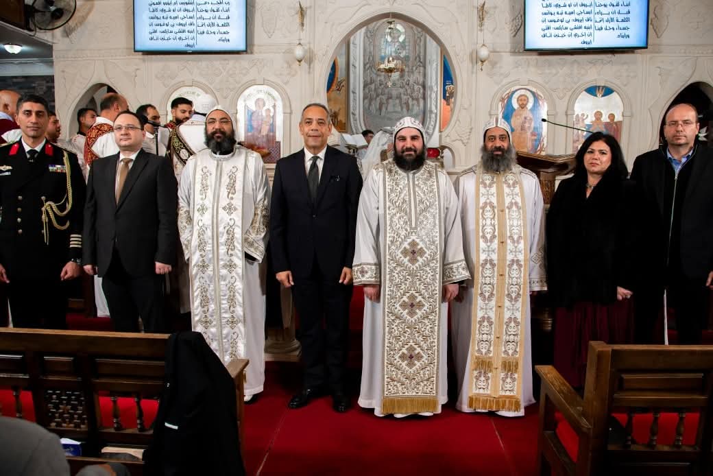 بالصور الاحتفال بعيد الميلاد المجيد في الكنيسة القبطية بقبرص وسط أجواء روحانية 2 عيد الميلاد في قبرص