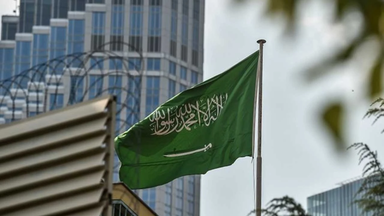 بيان رسمي من السعودية بحكم الإعدام ل3 مواطنين بالاسماء استهدفوا مركبات أمنية 3 الإعدام ل3 مواطنين بالسعودية