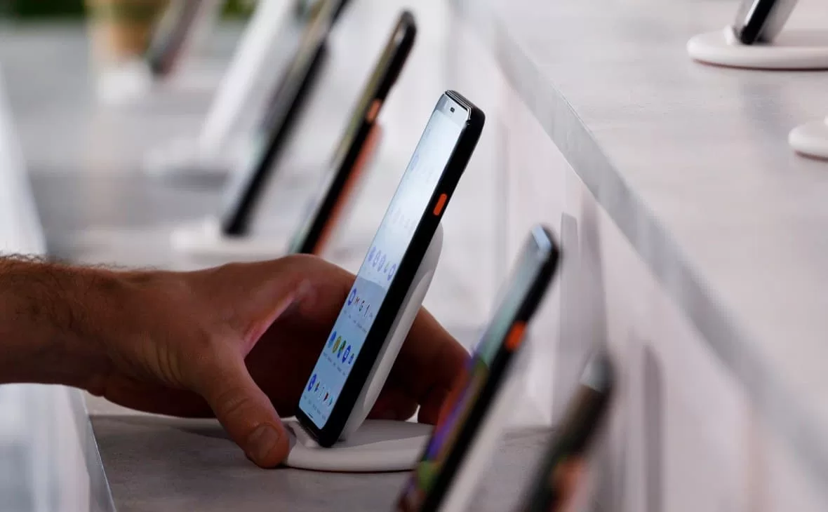 الفرق بين سعر الهواتف المحمولة المحلية والمستوردة قبل ما تشتري 2 فرض الضرائب على الهواتف