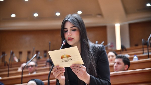بالفيديو النائبة ريهام أبو الحسن تخطف الأنظار خلال أداء القسم مصدقينك من غير حلفان 2 النائبة ريهام أبو الحسن