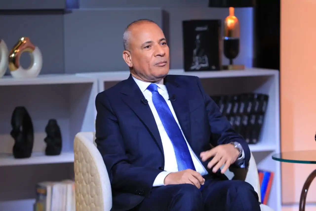مش فلوس أحمد موسى يفجر مفاجآت عن منظومة الدعم النقدى الجديدة ومصير رغيف الخبز والبدالين 4 أحمد موسى يكشف مصير 35 ألف تاجر
