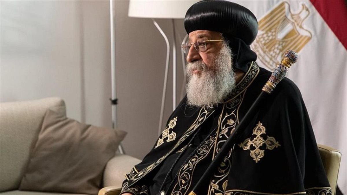 عفوية المحبة البابا تواضروس يروي كواليس إهداء صليبه للطفل بوليكاريوس 4 البابا تواضروس الثاني