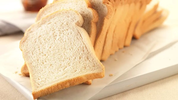 أكثر أنواع الخبز ضرر بالصحة يُفضل تجنب شرائها 2 أكثر أنواع الخبز ضرر