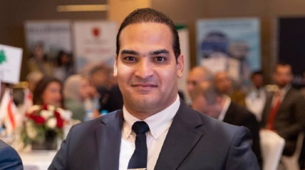 تفاصيل التحقيق مع أمير الهلالي المعروف إعلاميًا بمستريح السيارات في القاهرة الجديدة 4 أمير الهلالي نصاب الـ 2 مليار