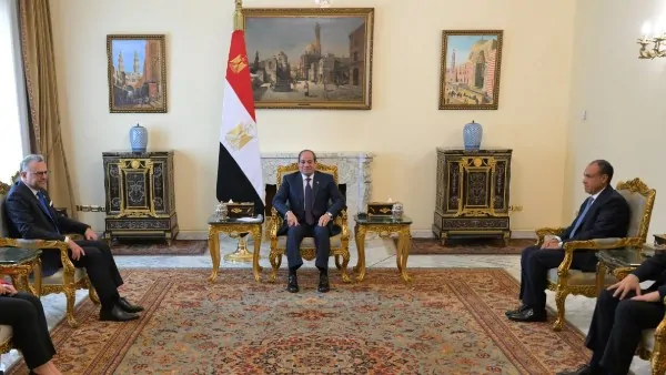 الرئيس السيسي يوجه رسائل صارمة حول السودان والأمن المائي المصري خلال اجتماعه مع كبير مستشاري الرئيس الأمريكي السابق ترامب 2 الرئيس السيسي
