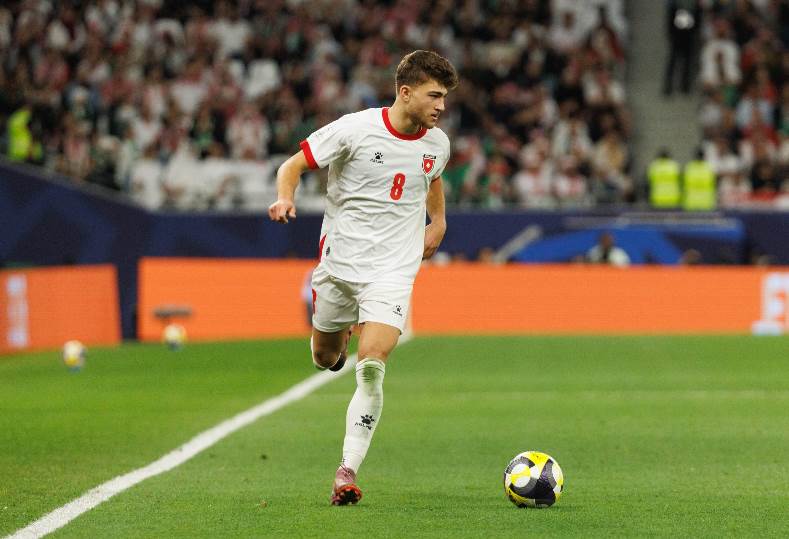 والد عودة الفاخوري يحسم الجدل بشأن وجهة اللاعب القادمة الأهلي ولا بيراميدز 3 لماذا اختار الفاخوري