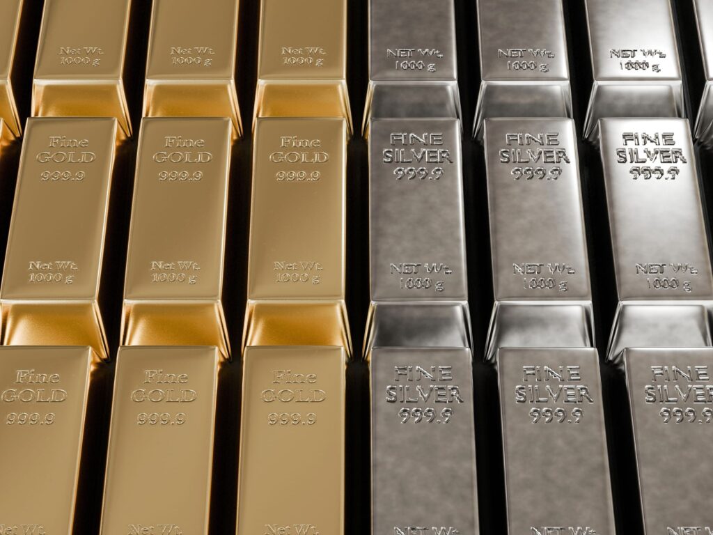 كشف الستار عن القمم المتوقعة لـ سعر الذهب والفضة بختام شهر فبراير 2026 3 سوق المعادن النفيسة 6
