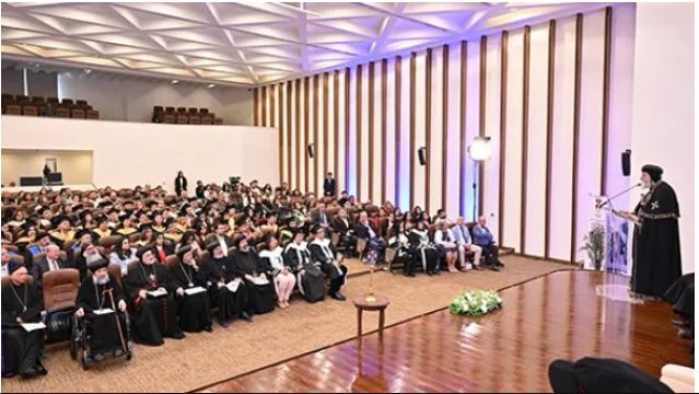 من قلب وادي النطرون البابا تواضروس يزفّ الدفعة الأولى من حماة التراث القبطي TEACH 2 حفل تخريج أكاديمية «TEACH