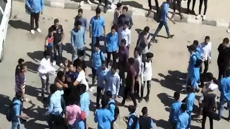غيرة عاطفية تتحول إلى واقعة إذلال في الجيزة تفاصيل احتجاز طالب والتعدي عليه والتشهير به 3 واقعة إذلال في الجيزة بالأعتداء على طالب