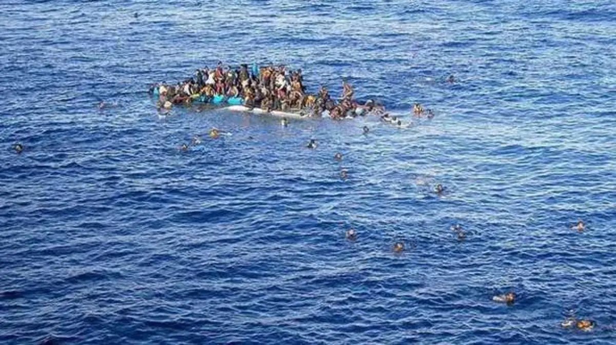 تفاصيل حادث غرق مركب هجرة غير شرعية باليونان وفقدان 18 مصريًا ووفاة 3 آخرين وزارة الخارجية تتابع التطورات 3 حادث غرق مركب هجرة غير شرعية