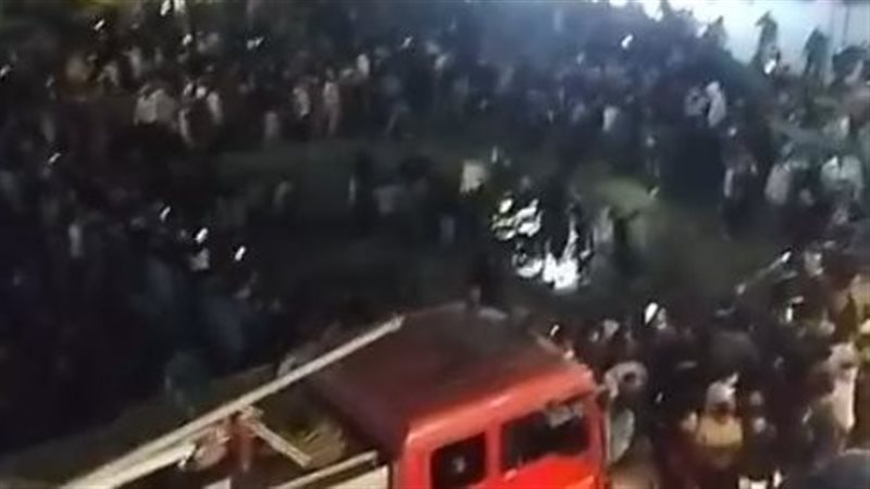 مأساة أسفل كوبري الزاوية ميكروباص يهوي في بئر صرف بعمق 12 مترًا واستغاثات لإنقاذ الركاب 2 انقلاب ميكروباص بركابه في حفرة