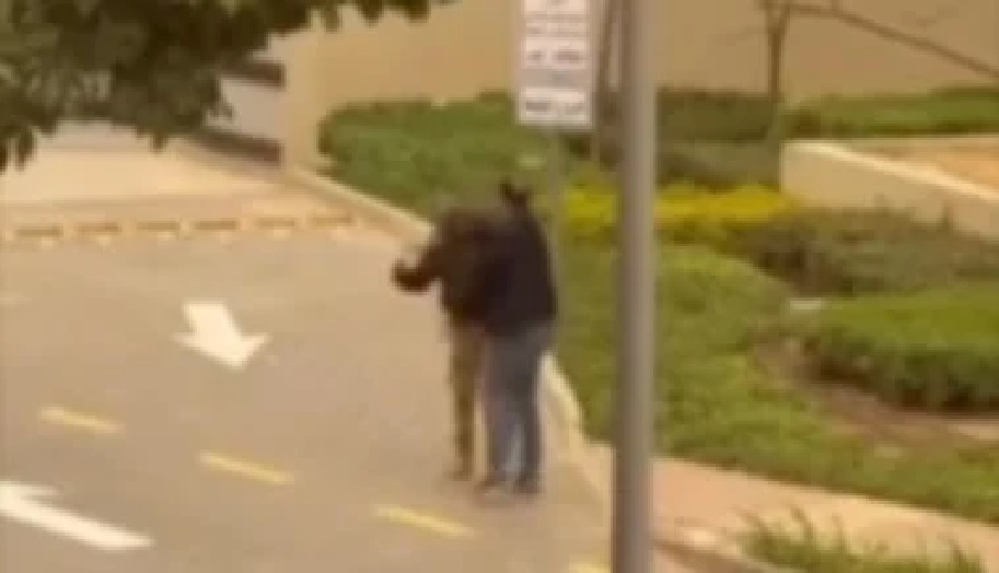 تفاصيل أقوال فرد الأمن ضحية الاعتداء داخل كمبوند بالتجمع وكشف كواليس الواقعة 3 فرد الأمن ضحية الاعتداء داخل كمبوند بالتجمع