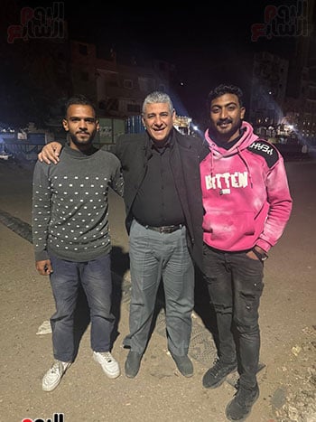 أول صور للمتهم بواقعة فتاة الأتوبيس عقب إخلاء سبيله من قسم شرطة المقطم 3 إخلاء سبيل المتهم بواقعة فتاة الأتوبيس