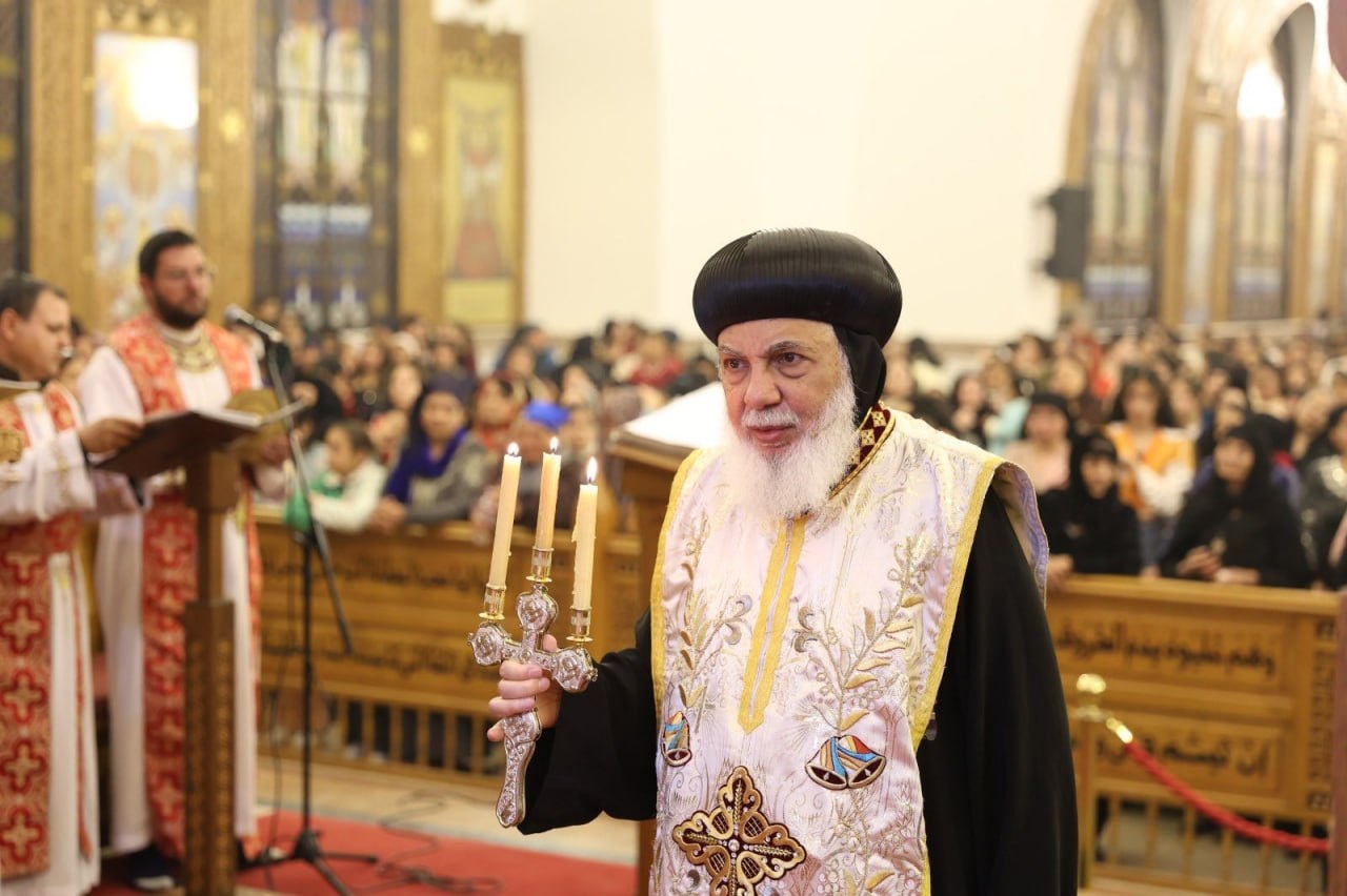 بالصور عيد شهداء ليبيا بحضور نيافة الأنبا أنطونيوس والأنبا بفنوتيوس الكنيسة تختتم احتفالات بكنيستهم بقرية العور بالمنيا 2 احتفالات بعيد شهداء ليبيا