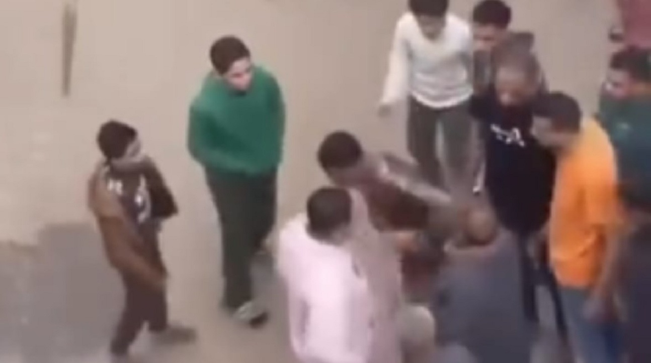 أزمة شاب بدلة الرقص بالقليوبية لحظة قاسية اعرف القصة كاملة 3 الشاب المجبر على ارتداء ملابس نسائية