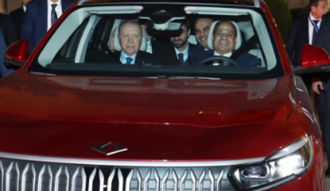 أغلى من مجرد سيارة سر هدية أردوغان للرئيس السيسي التي خطفت الأنظار تعرف على مواصفات توج التركية وسعرها الخيالي 2 هدية أردوغان للرئيس السيسي