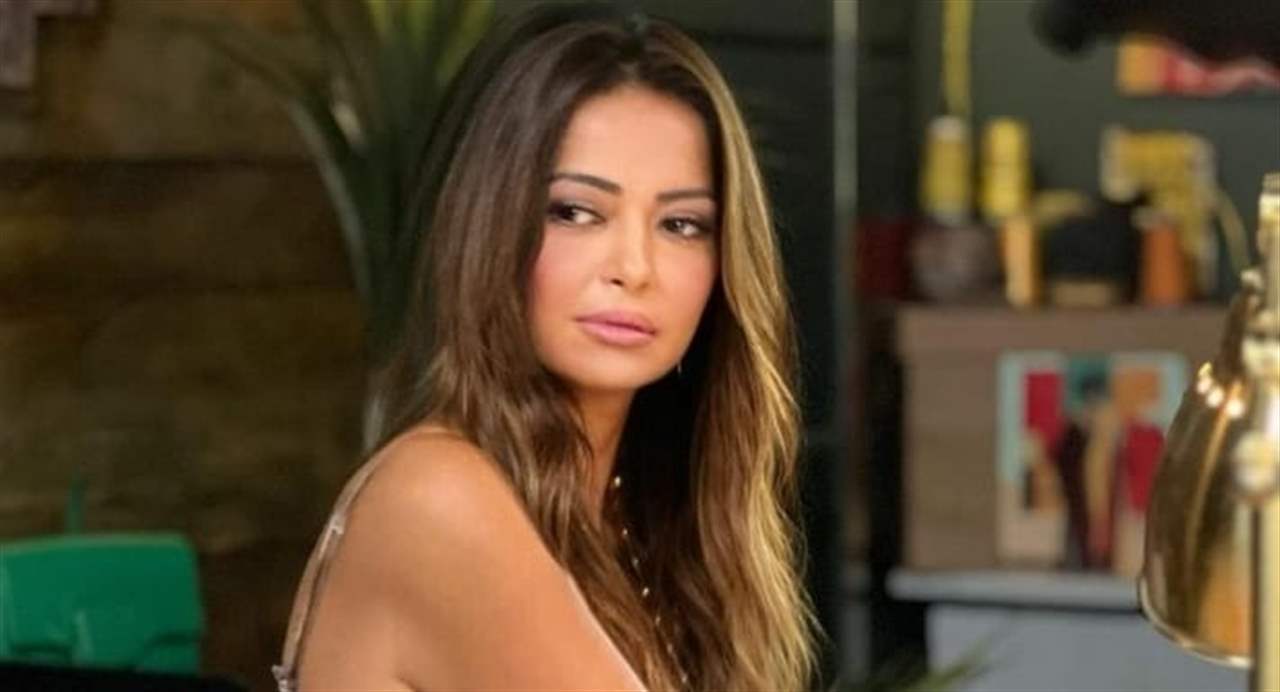 الفنانة داليا مصطفى توضح حقيقة تعرضها للخيانة أبو أولادي راجل محترم 4 الفنانة داليا مصطفى