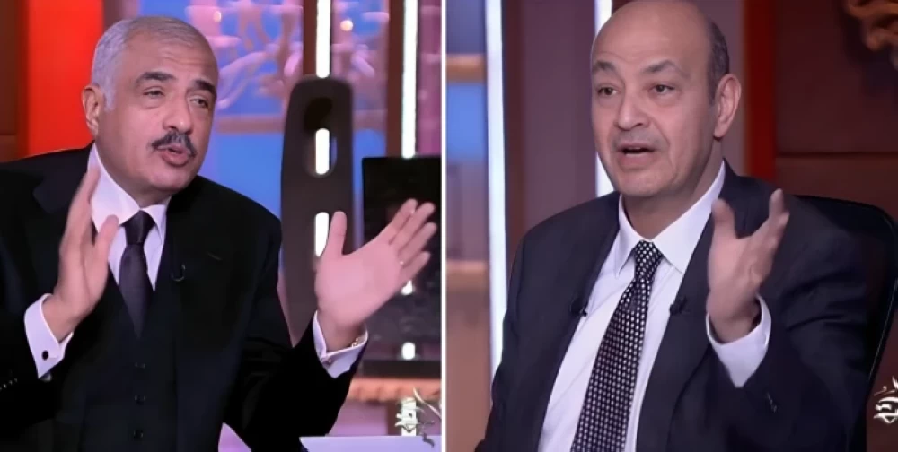 عقب مداخلة طلعت مصطفى مع عمرو أديب الإعلامي يثير الجدل بتعليقه اللي حصل في الذهب هيحصل في حاجات كتير 3 مداخلة طلعت مصطفى مع عمرو أديب
