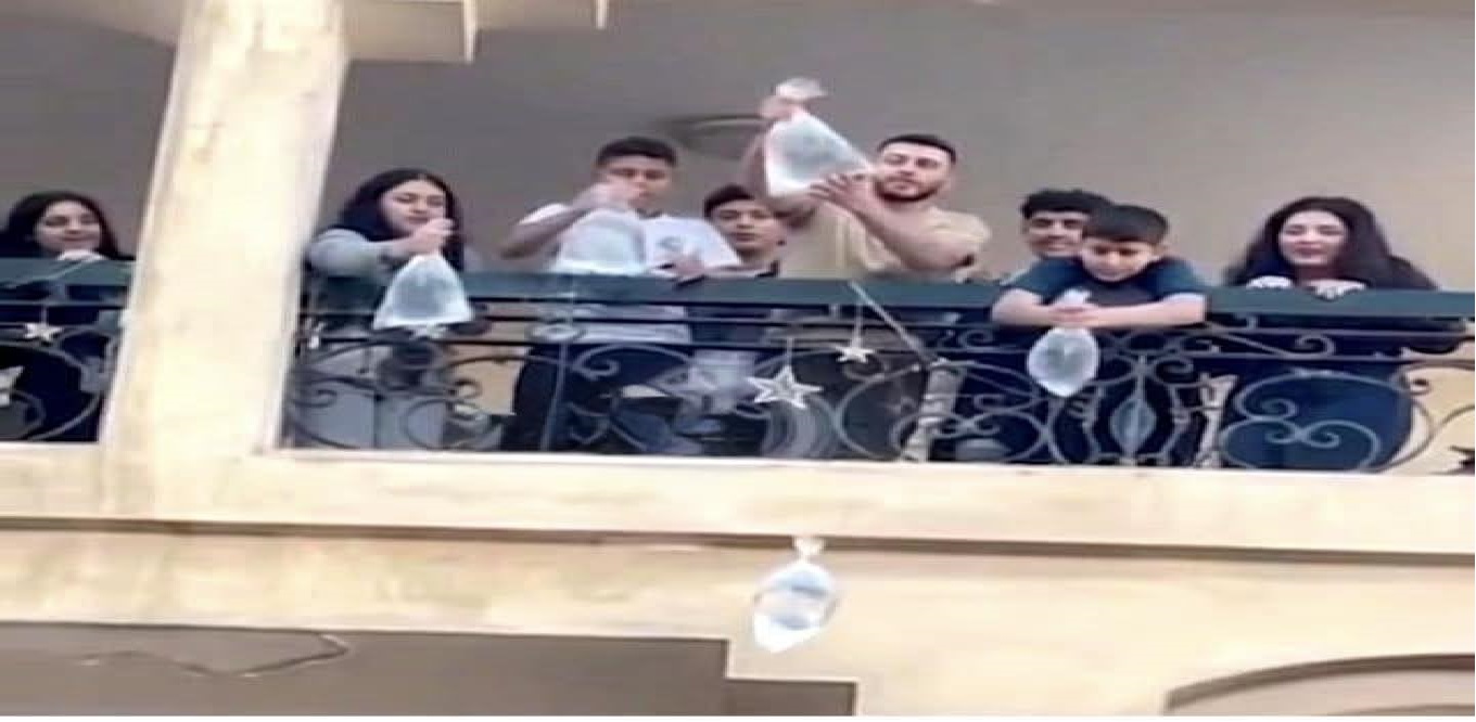 عقب رمي أكياس مياه على مصلين عيد الفطر ونشر الصورة كاملة قبل قصها تكشف مفاجأة 2 واقعة رش المياه على المصلين بمساكن شيراتون