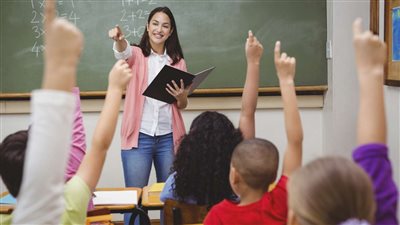 تفاصيل مسابقة 100 معلم متمكن مبدع النسخة الثالثة اعرف الشروط وطريقة التقييم 3 مسابقة 100 معلم متمكن