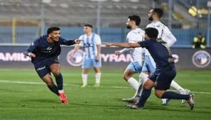 من مدرجات 1952 إلى كرسي الرئاسة الشرفية ممدوح عباس والزمالك قصة عشق تُوجت بقرار لبيب التاريخي 3 فوز نادي الزمالك على بيراميدز