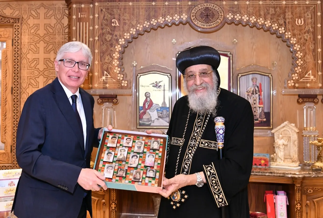 بالصور تفاصيل لقاء البابا تواضروس الثانى بعدد من السفراء فى المقر الباباوى بالعباسية 4 البابا تواضروس الثانى يستقبل السفير البيروڤي