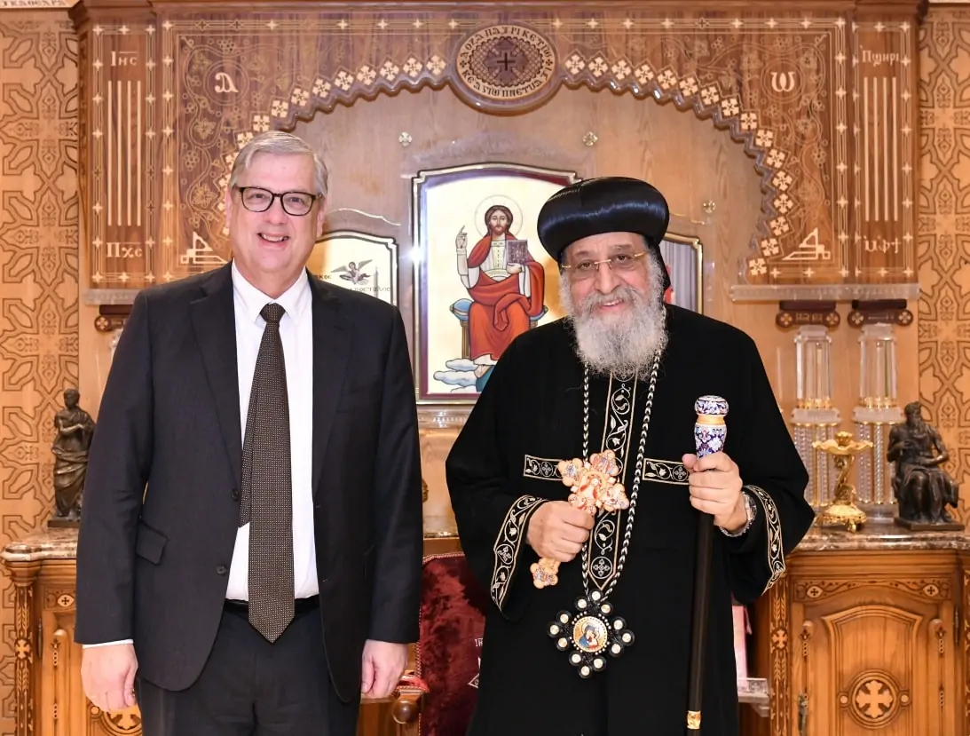 بالصور تفاصيل لقاء البابا تواضروس الثانى بعدد من السفراء فى المقر الباباوى بالعباسية 5 البابا تواضروس الثانى يستقبل السفير الهولندي
