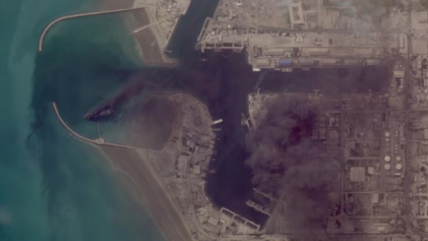 بالصور تدمير الأسطول الإيراني بخليج عمان ضربة قاصمة لطهران 4 تدمير الأسطول الإيراني