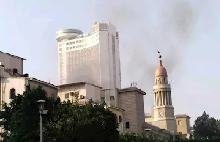 تفاصيل اللحظات الأولى ل حريق مستشفى القصر العيني من شهادات شهود العيان 2 حريق مستشفى القصر العيني