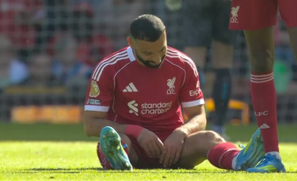 كشف رد فعل محمد صلاح عقب إصابته في مباراة ضد كريستال بالاس 2 محمد صلاح عقب إصابته